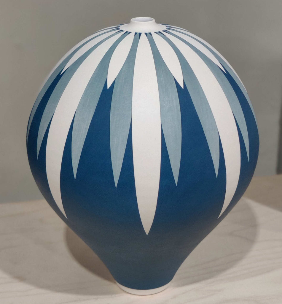 Georgie Gardiner 'Sea-blue, blue-grey and white daisy vessel' ceramic H25cm x W19cm