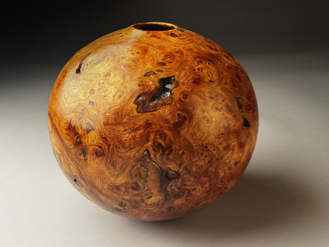 Angus Clyne 'Burr Elm Vase' No 18 24x24cm