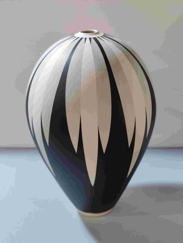 Georgie Gardiner 'Black, grey and white daisy vessel' ceramic H27cm x W17cm