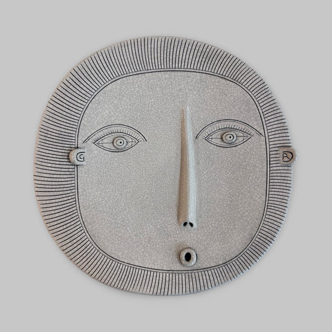 Guy Routledge 'Small Face Plate II' ceramic D26cm