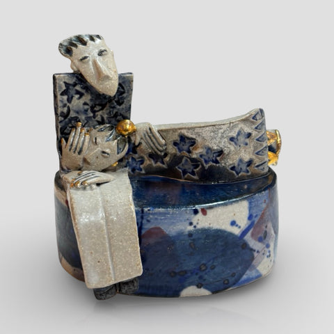 Helen Martino 'Cuddled Up' ceramic H10xW11xD9cm