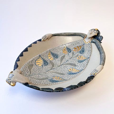 Helen Martino 'Gorgeous Dishy Lady' ceramic H8xL31xW22cm