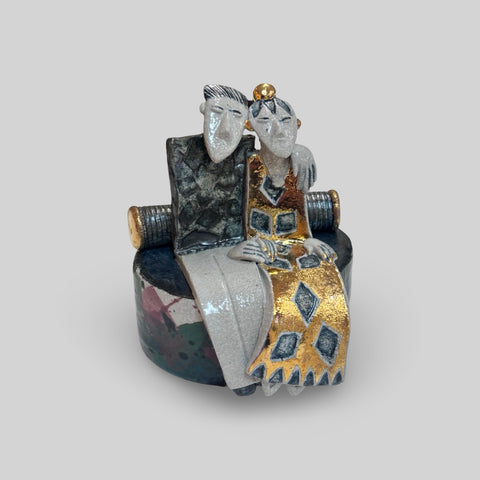 Helen Martino 'Holding Hands' ceramic 10x9x11cm