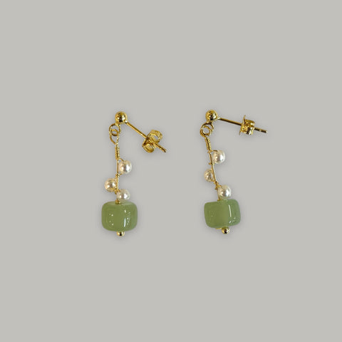 Jewel House Rocks 'Jade drop earrings with pearl seeds' 2.5cm length