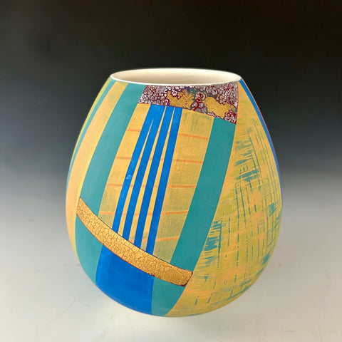 Tony Laverick 'Pot VIII' ceramic H22xW20cm