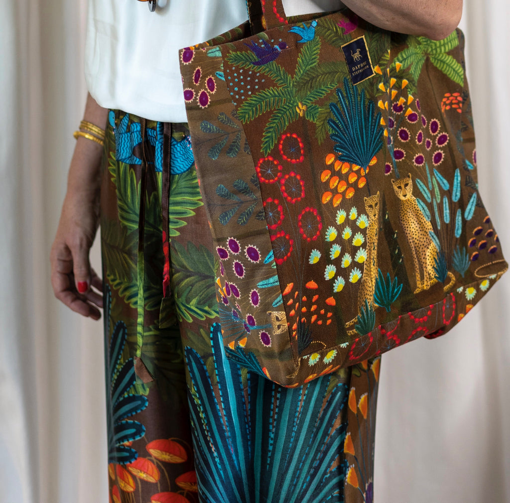 Original Daphne Stephenson tote bag, available to buy at Iona House Gallery in-store and online.