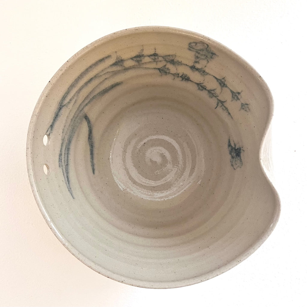 Charlie Clarke 'Noodle Bowl - Bee & Lavender Design' ceramic 9x17cm